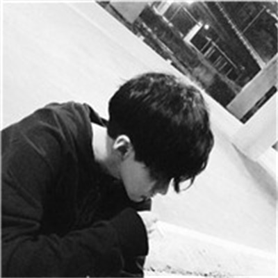 黑白男生帅哥时尚超酷的微信头像(优选18张)