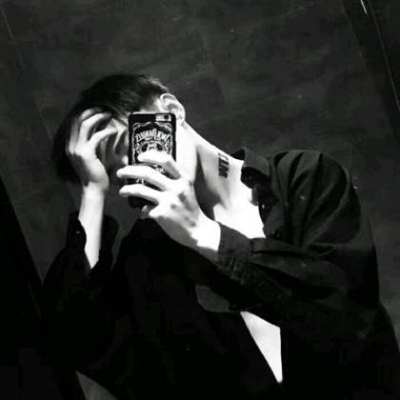 黑白男生帅哥时尚超酷的微信头像(优选18张)