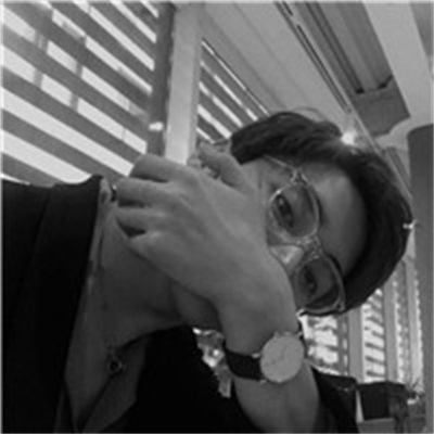 黑白男生帅哥时尚超酷的微信头像(优选18张)