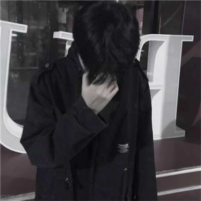 男生忧郁郁闷烦躁头像(共18张)