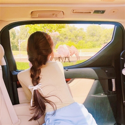 很有气质的女生头像(共22张)