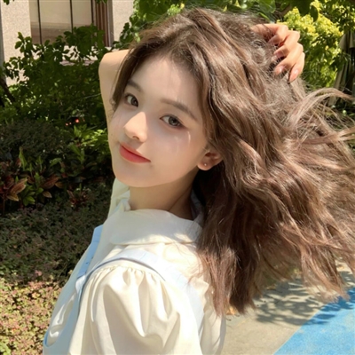 很有气质的女生头像(共22张)