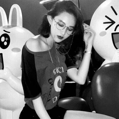 黑白情头一张男一张女情侣头像(共20张)