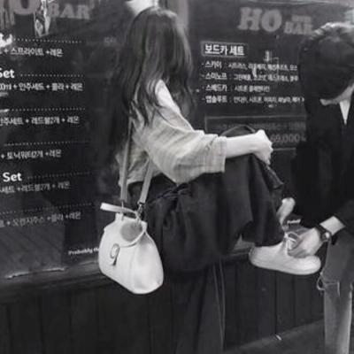 黑白情头一张男一张女情侣头像(共20张)