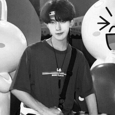 黑白情头一张男一张女情侣头像(共20张)