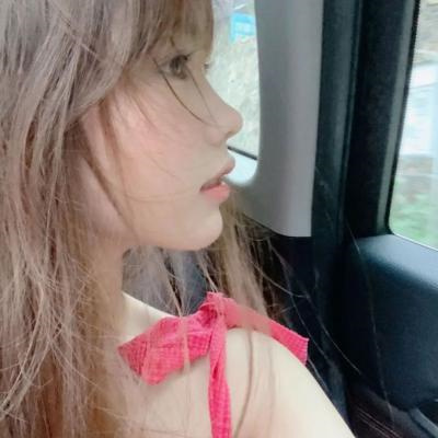 超甜超撩的微信女头像(精选18张)