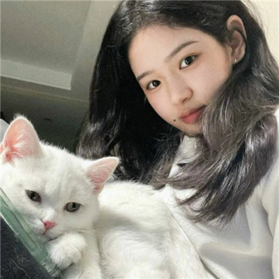 超甜超撩的微信女头像(精选18张)