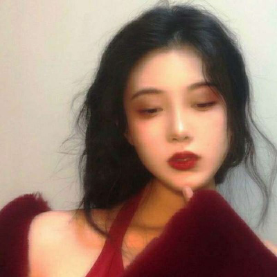 超甜超撩的微信女头像图片(精选18张)