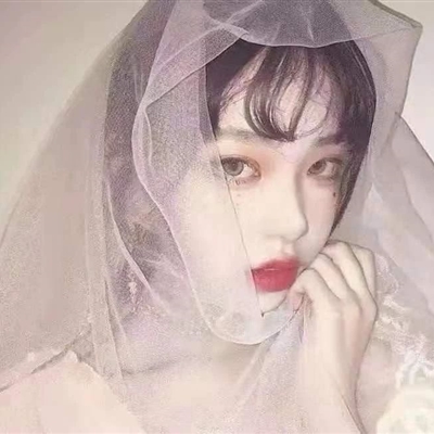 女生穿着婚纱的头像(共26张)