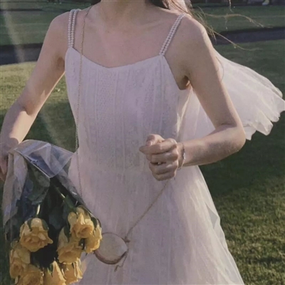 女生穿着婚纱的头像(共26张)