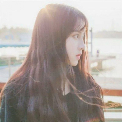 特别颓废丧的女生头像(精选16张)