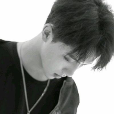 成熟有魅力的男头像图片(18张)