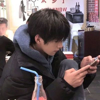 男生意境头像图片精选(16张)