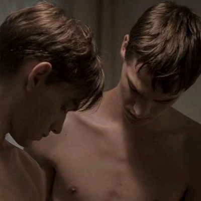 男男情头像情侣双人两张(优选12张)