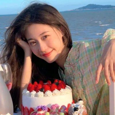 唯美又很清秀的女生高颜值舒心头像图片(共40张)