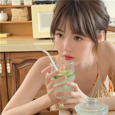 气质清新甜美女头像(24张)