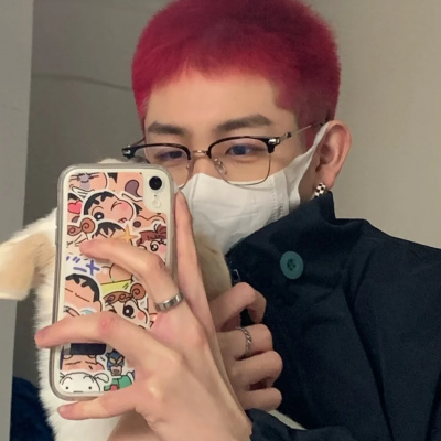 男生手机自拍姿势头像大全图片(20张)