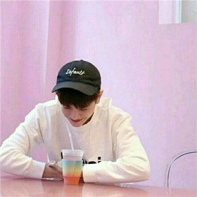 适合00后90后的个性男生头像图片(优选20张)