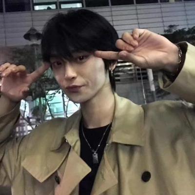 成熟稳重风格的头像(30张)