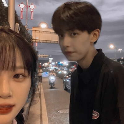 呆萌小可爱的情侣头像(共16张)