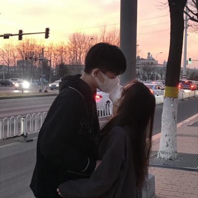 呆萌小可爱的情侣头像(共16张)