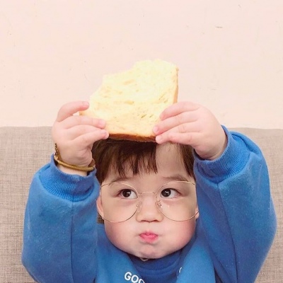 男孩小正太萌娃头像(优选18张)