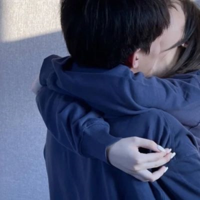 浪漫的真人情侣头像(18张)