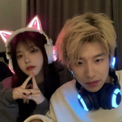 浪漫的真人情侣头像(18张)