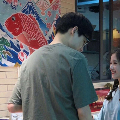 双人情头高清一人一张(18张)