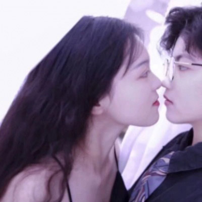 双人情头高清一人一张(18张)