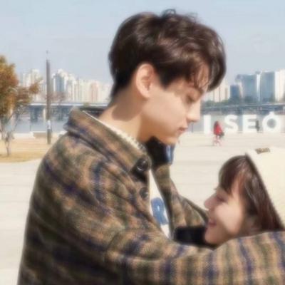 双人情头高清一人一张(18张)