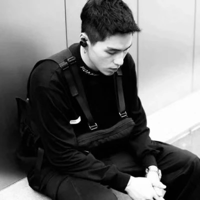 2023年最新阳光帅气男头像(20张)