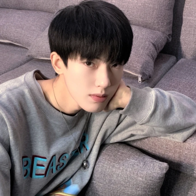 干净阳光的男生头像(精选20张)