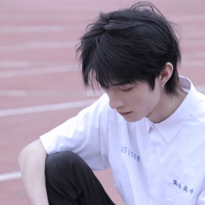 干净阳光的男生头像(精选20张)