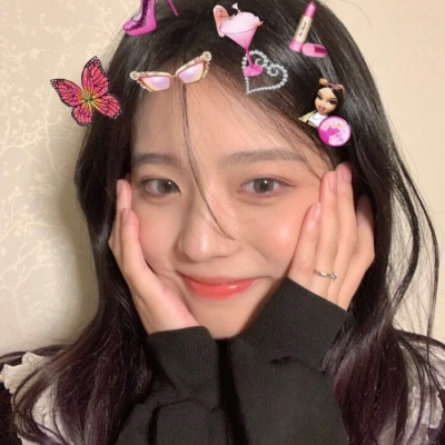 非主流女生高清头像图片(精选18张)