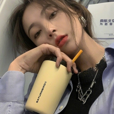 非主流女生高清头像图片(精选18张)