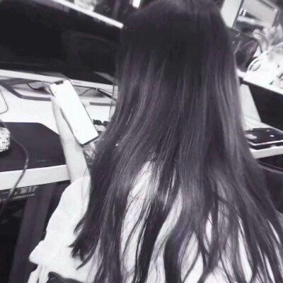 2023最火女生背影头像图片(共20张)