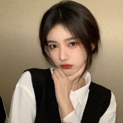 超级好看的小姐姐头像(18张)