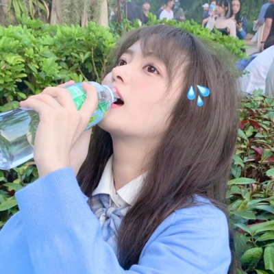 超级好看的小姐姐头像(18张)