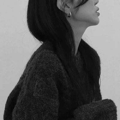 最新高清黑白高冷女头(优选20张)