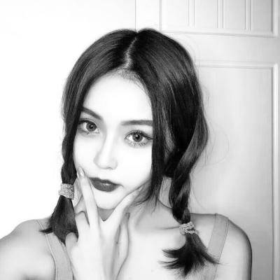 最新高清黑白高冷女头(优选20张)