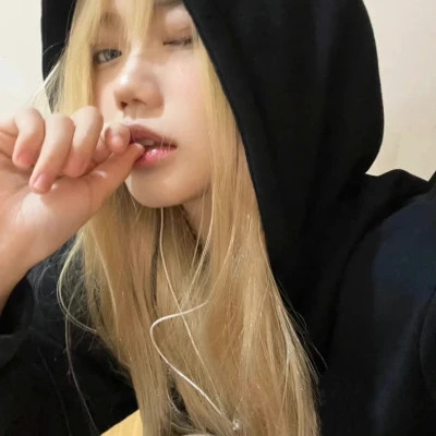 2023最新非主流女生头像(优选18张)