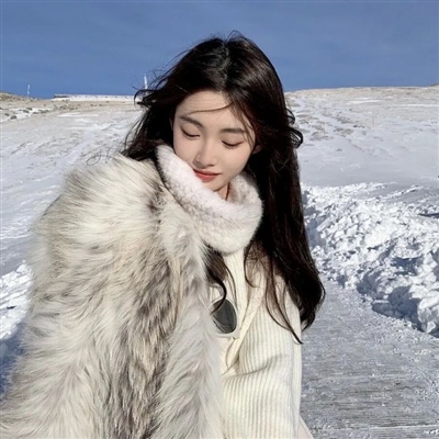 高清惊艳感十足的女生头像图片大全(20张)