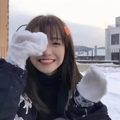 高清惊艳感十足的女生头像图片大全(20张)