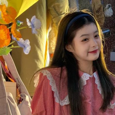 很罕见又很好看的女生头像(共22张)