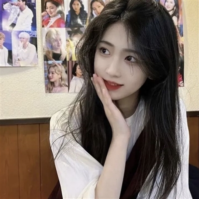 氛围感女生头像图片(共30张)