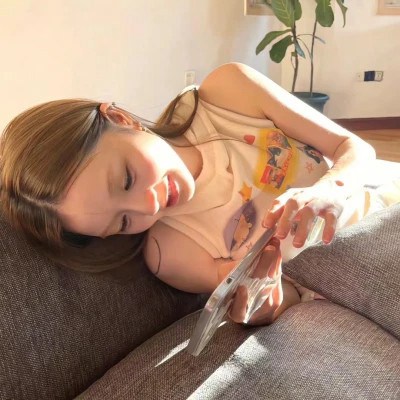 2023非主流的qq女生头像大全图片(共34张)