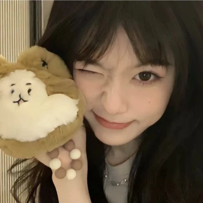 2023非主流的qq女生头像大全图片(共34张)