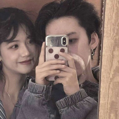 情头一半一张 情侣头像(精选36张)