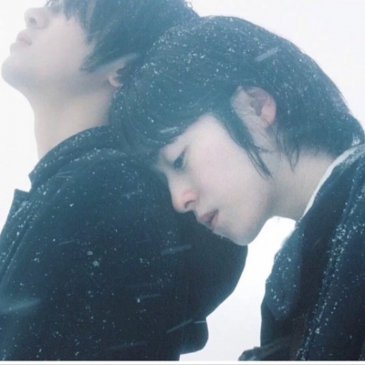 情头一半一张 情侣头像(精选36张)